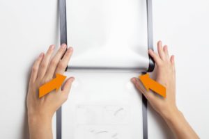 cadre affichage duraframe wallpaper languettes adhesives amovibles surface délicate